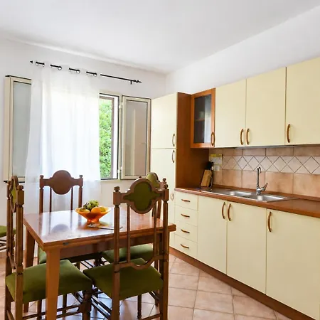 Casa vacanze Topazio Rubino - Con Spazio Esterno A Orosei